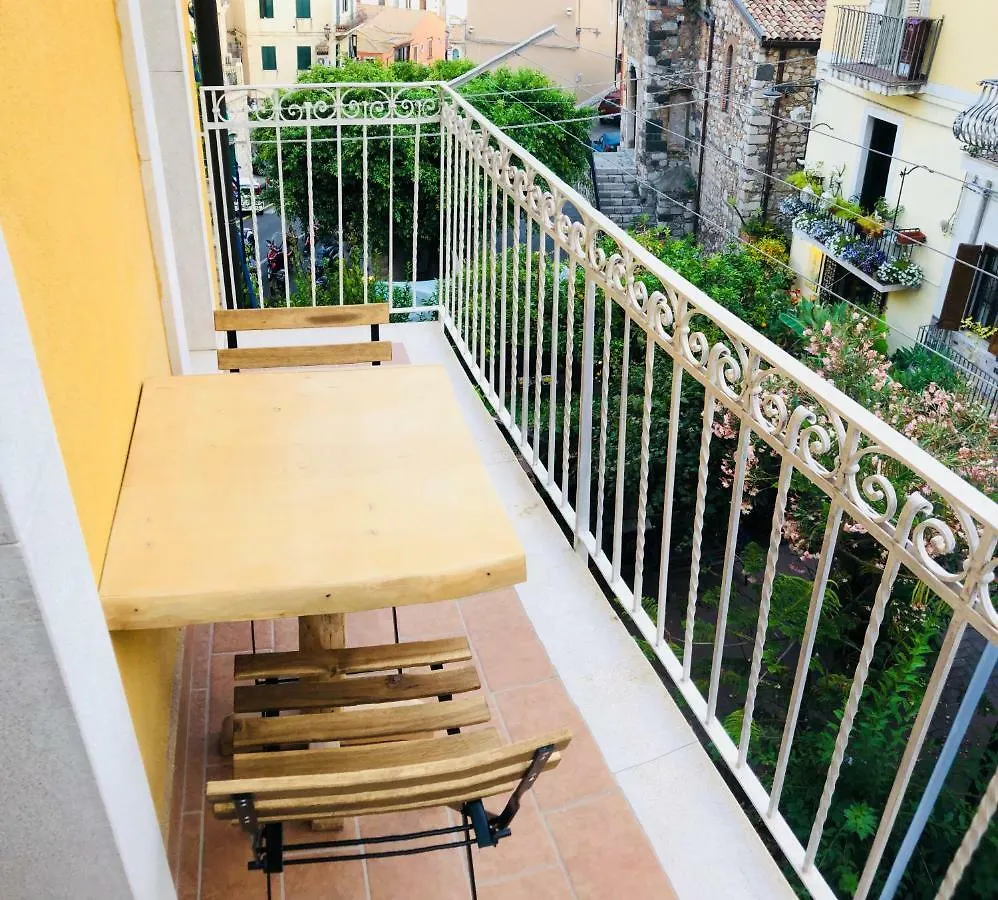 Maison d'hôtes Hotel Casa Ferrara à Taormine